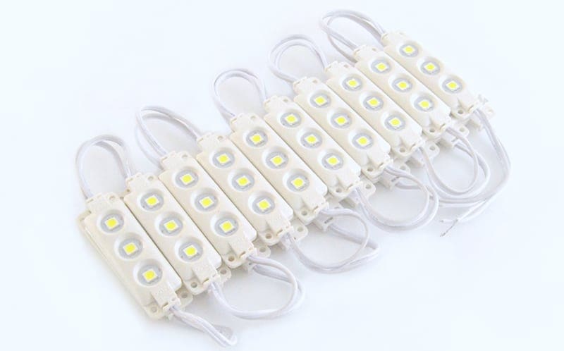 White LED light strip with multiple bulbs.